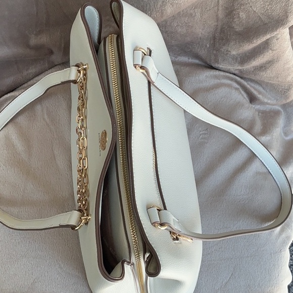 Anne Klein Off White and Gold Shoulder Bag with Chain Details Like New! - Picture 7 of 14